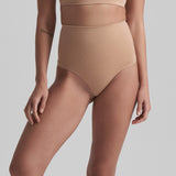Bye bra - Seamless Højtaljet String Beige