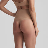 Bye bra - Seamless Højtaljet String Beige