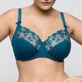 Primadonna - Deauville Fullcup BH Peacock