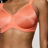 Triumph - Essential Minimizer Bh Apricot Brandy