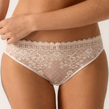 Empreinte - Melody Tai Trusse Gold