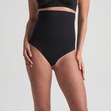 Byebra - Sculpting Højtaljet String Sort