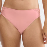 Triumph - Amourette Tai Trusse Cherry Rose