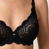 Triumph - Amourette 300 Fullcup Bh