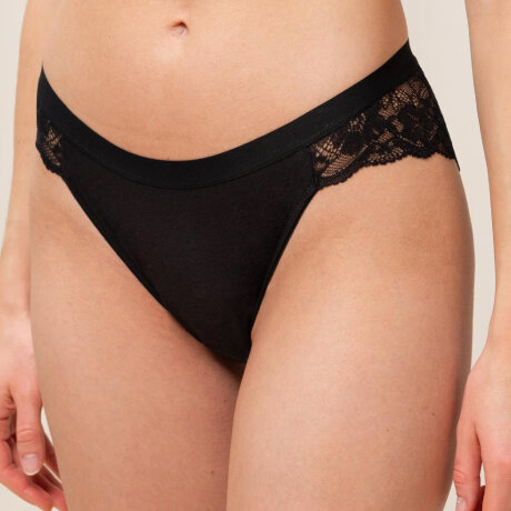 Triumph - Freedom Tai Trusse Sort