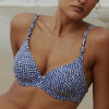 Femilet Swim - Tidra Formstøbt Bikini Top Blue Reptile Femilet Swim - Tidra Formstøbt Bikini Top Blue Reptile