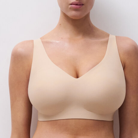 Chantelle - Soft Stretch V-Neck Top Golden Chantelle - Soft Stretch V-Neck Top Golden