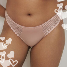 Primadonna - East End Tai Trusse Powder Rose